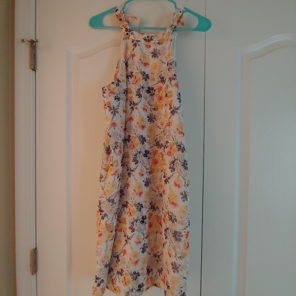Floral lace dress